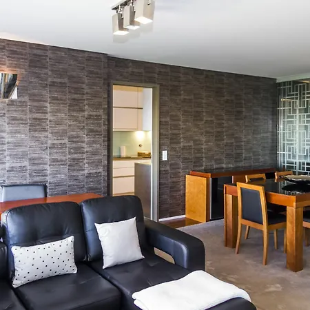 Liiiving In | High Sea Apartamento *